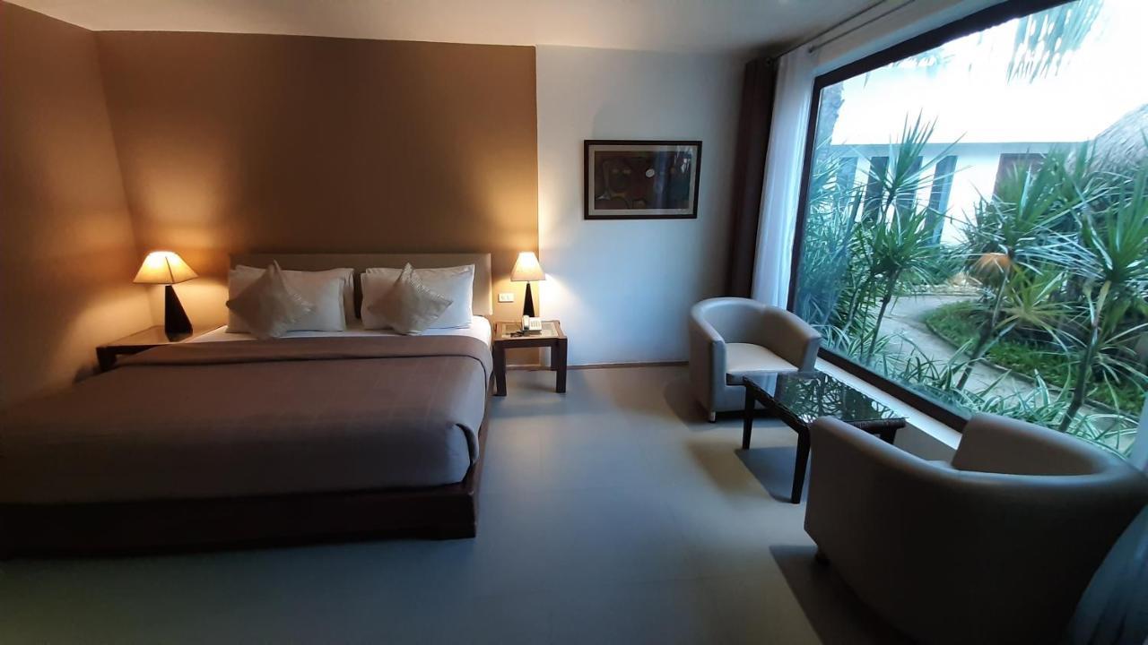 Urban Sands Hotel Iloilo Eksteriør bilde