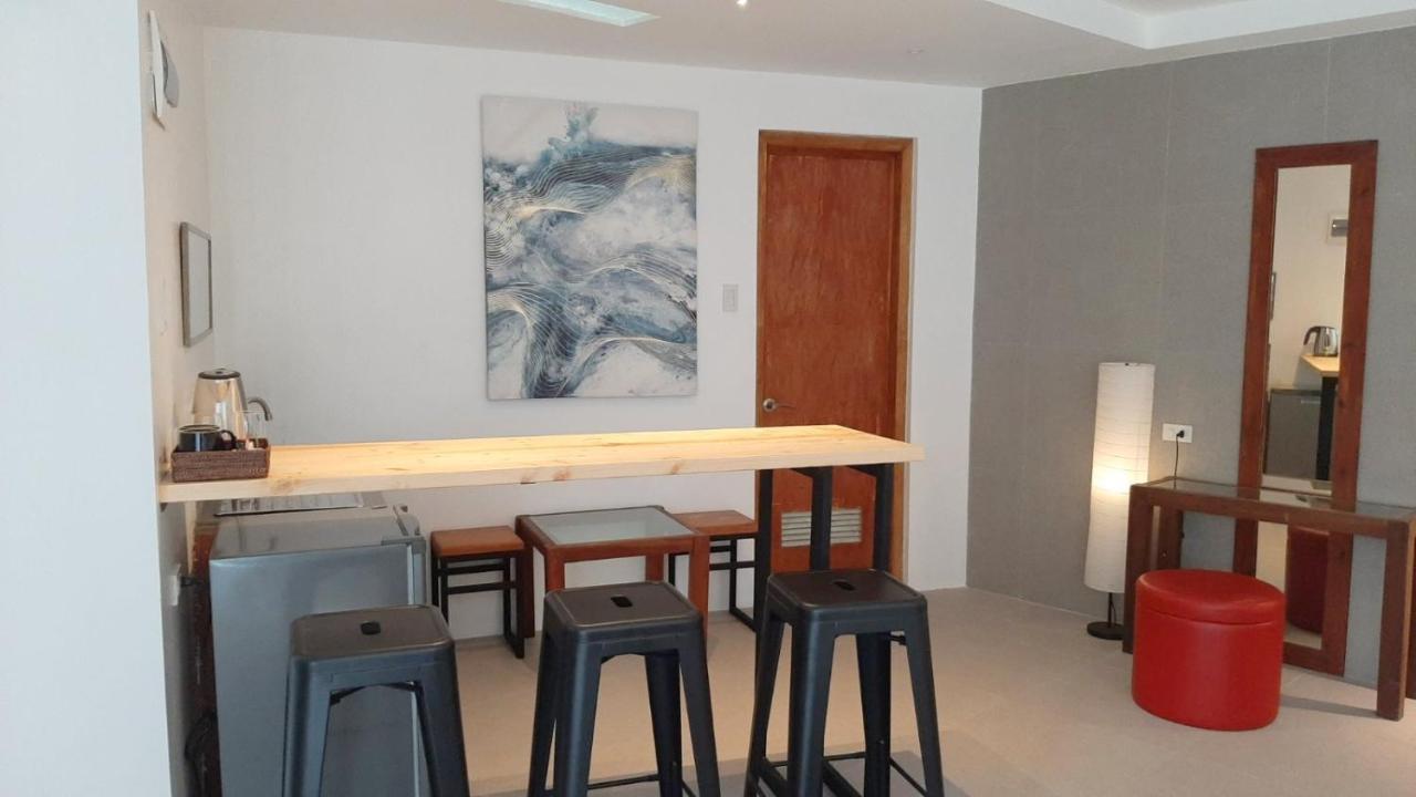 Urban Sands Hotel Iloilo Eksteriør bilde