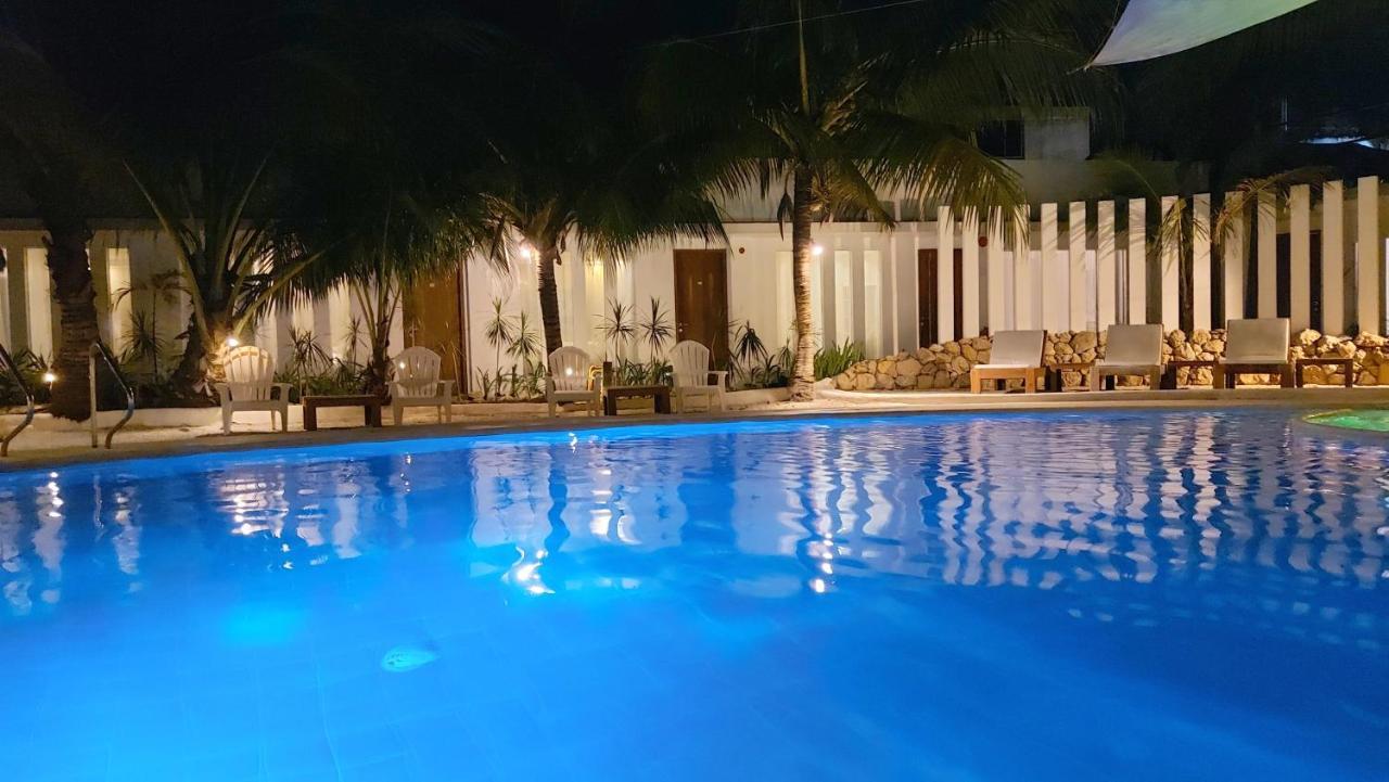 Urban Sands Hotel Iloilo Eksteriør bilde