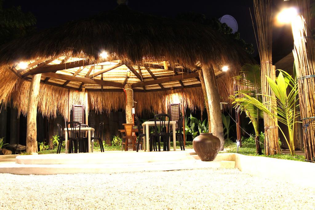 Urban Sands Hotel Iloilo Eksteriør bilde